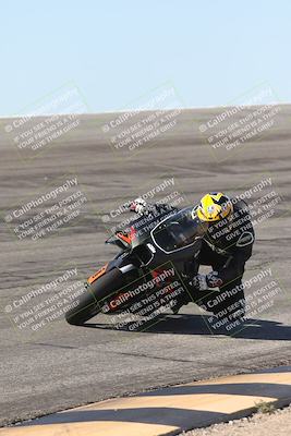 media/Oct-13-2025-Moto Forza (Mon) [[a66d839500]]/2-A Group/Session 2 (Bowl)/